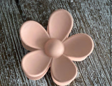 Oversize Matte Flower Hair Clip